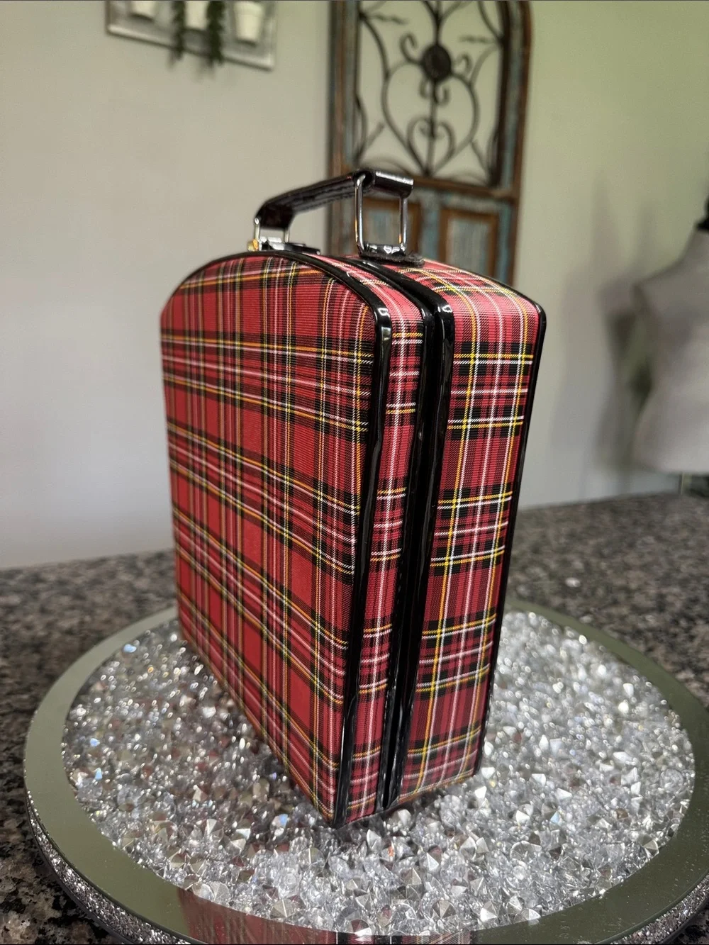 Tartan Plaid red Train Case Cosmetic Bag NWOT